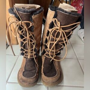 Brown and Tan Ugh Uptown Size 7